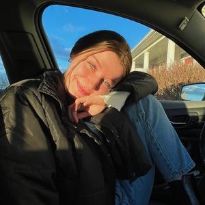 Meet your Posher, Hannah